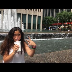 Meet your Posher, Jhoanna